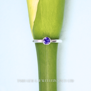 Lustra Sapphire Silver Ring